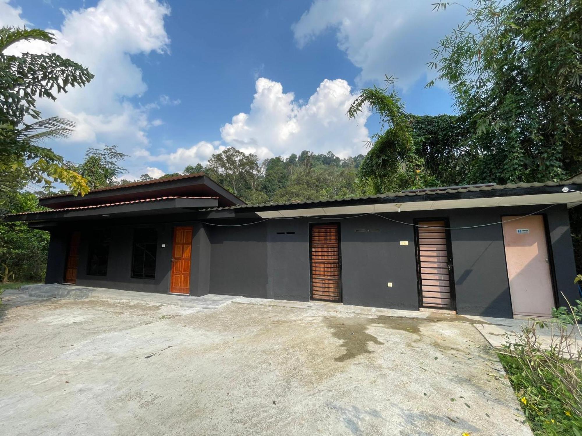 Dr Dusun Hotell Hulu Langat Eksteriør bilde