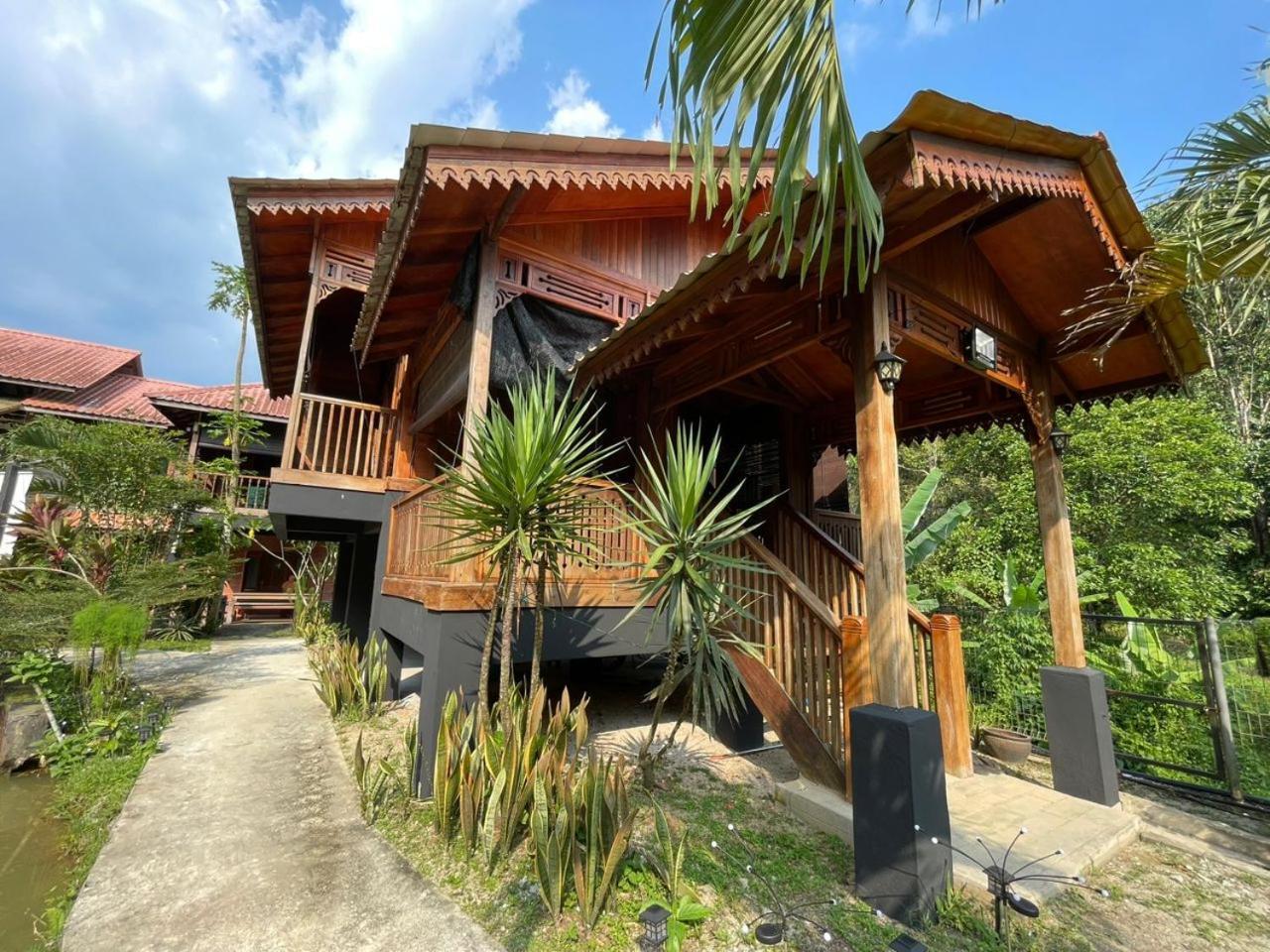 Dr Dusun Hotell Hulu Langat Eksteriør bilde